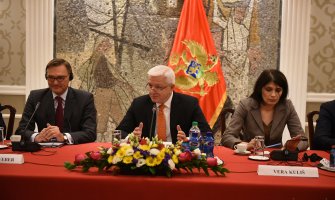 Marković sa njemačkim privrednicima: Investirajte u Crnu Goru, ona je stabilna i bezbjedna država