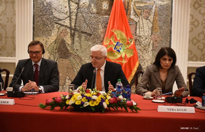 Marković sa njemačkim privrednicima: Investirajte u Crnu Goru, ona je stabilna i bezbjedna država