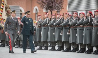 Unaprijediti vojnu saradnju Crne Gore i Austrije u oblasti obrazovanja i planinskog ratovanja