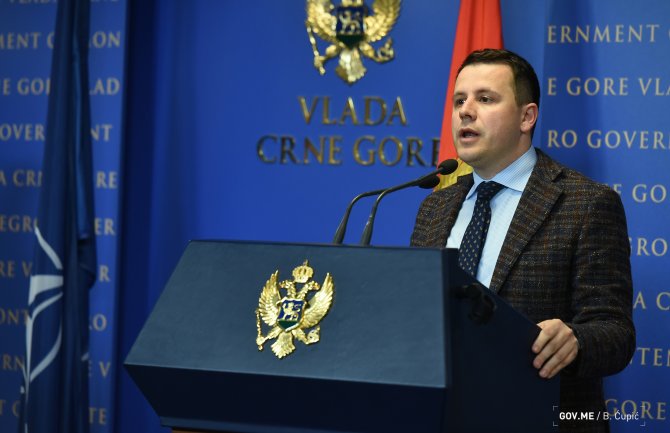 Jovetić: Za prvih šest mjeseci smanjen broj zaposlenih na lokalnom nivou za 475