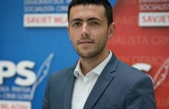 Živković: Kolektivno učlanjenje u DF