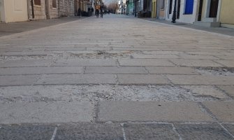 Cetinjska URA organizuje kurs za hodanje Njegoševom ulicom