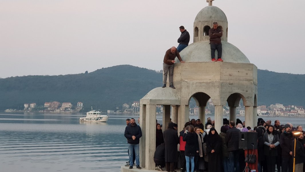 201904020620262016x1134