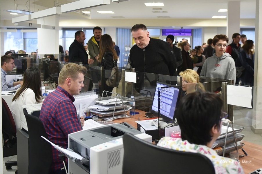 20190405MinistarMevludinNuhodzicPosjetaPJPodgoricazagradjanskastanjailicneisprave9