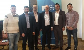 Predstavnici Savjeta mladih DPS-a učestvovali na KAS-ovom seminaru