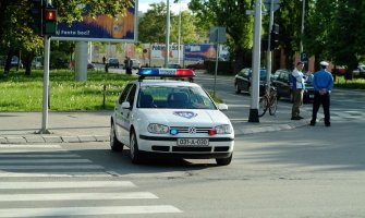 Onesviješćeni migrant pronađen ispod autobusa