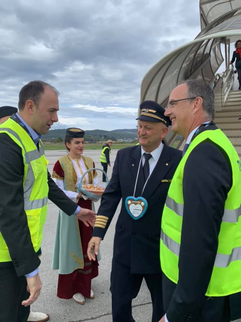 5736037213566654211396815710355476131086336n