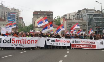 Beograd: S protesta zatražena zajednička komisija za fer i poštene izbore (FOTO)