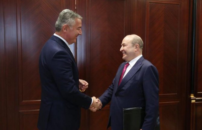 Crna Gora oaza mira i stabilnosti u regionu, zasluge za to idu Đukanoviću