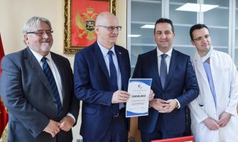 Institutu za bolesti djece  uručen aparat  za presađivanje kože