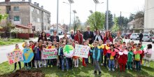 Na Cetinju obilježen Dan planete Zemlje: Djeca sadila lipe sa gradonačelnikom