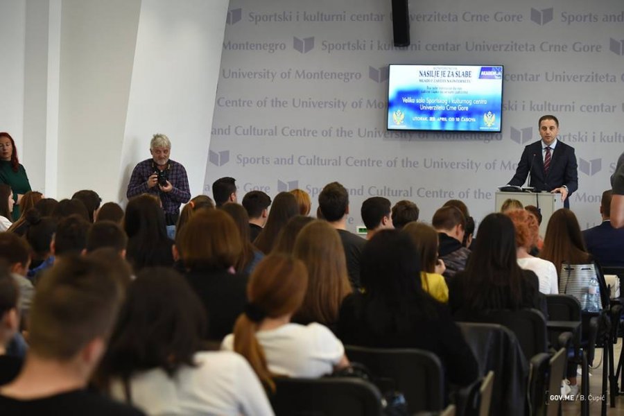 5790909010682347567193028784412059782610944n