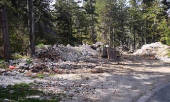 Cetinjska URA: Hitno sanirati put prema Lovćenu