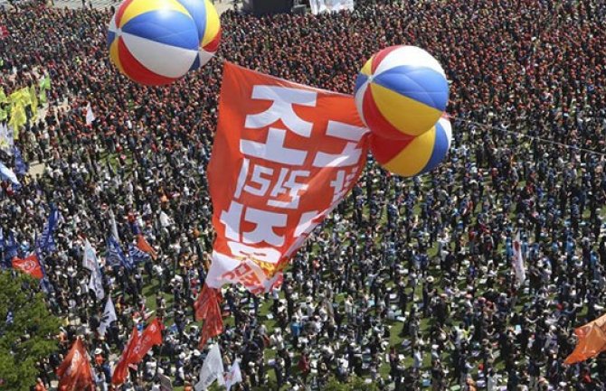 Za 1. Maj protesti u Grčkoj, Rusiji, Nemačkoj, Austriji, Turskoj, Aziji...