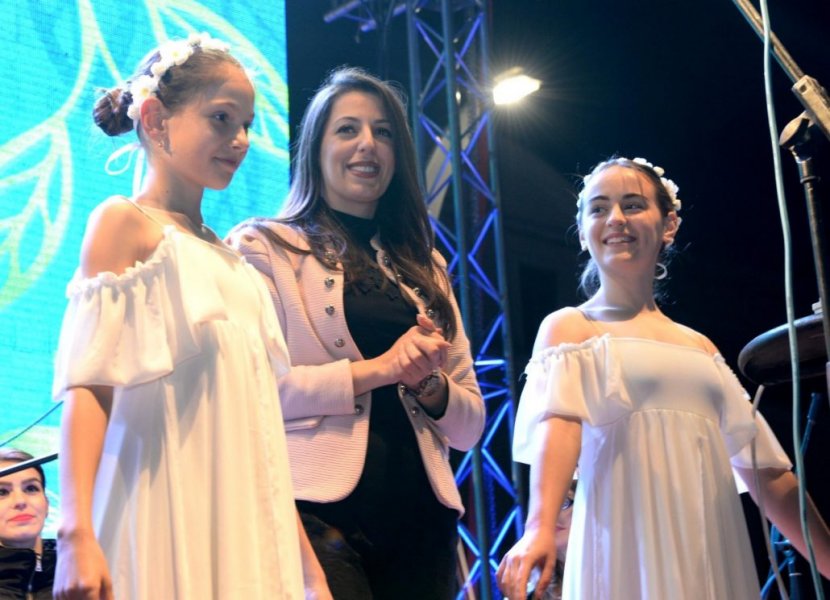 IMGb683b071b42b5b03fd218b6176860084V1030x744