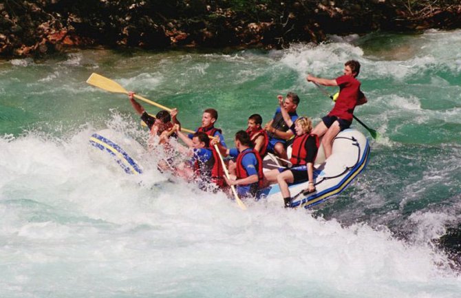 Djevojka teško povrijeđena na raftingu na Tari