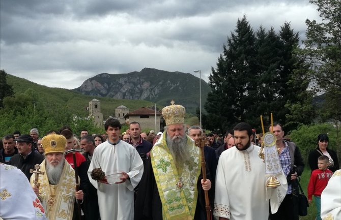 Hramovna slava manastira Đurđevi stupovi, svečana litija ulicama Berana