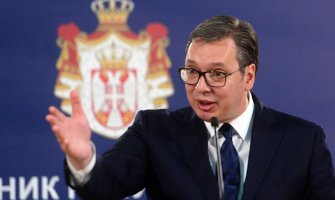 Vučić poručio Kurtiju: Protesti u Tirani me ne zanimaju