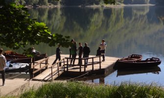 24. maja promotivna vožnja novim turističkim vozom, pješačenje oko Biogradskog jezera, degustacija autohtonih proizvoda