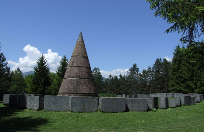 Futuristički spomenici posvećeni Drugom svjetskom ratu ponovo popularni, sada kao turistička atrakcija Balkana