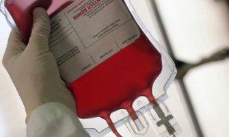 Zoran Lazović donirao novac Klubu dobrovoljnih davalaca krvi BP: Nadamo se da će ovim primjerom biti vođeni i ostali