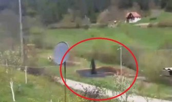 Čitaoci šalju: U Bijelom Polju izvire 