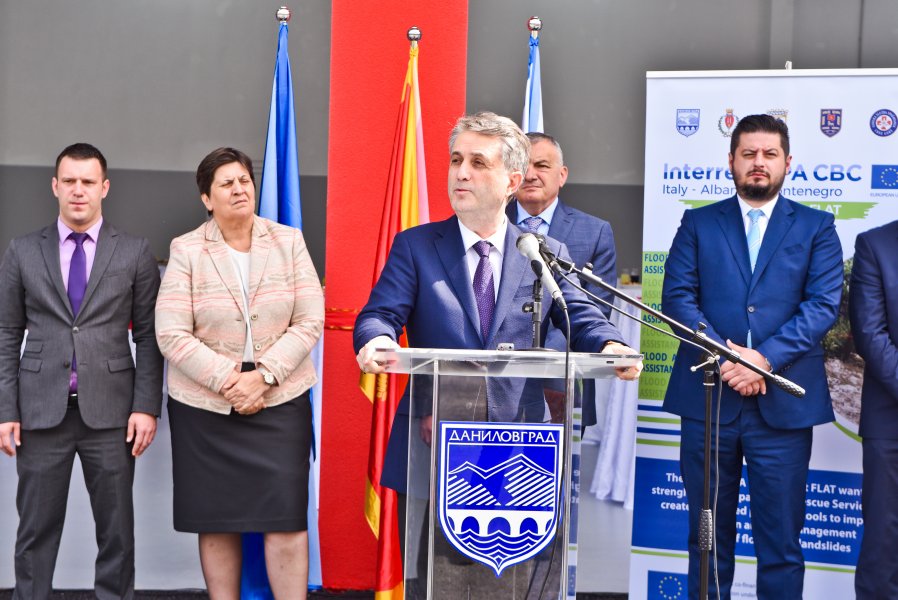 47810117472aa733e242do