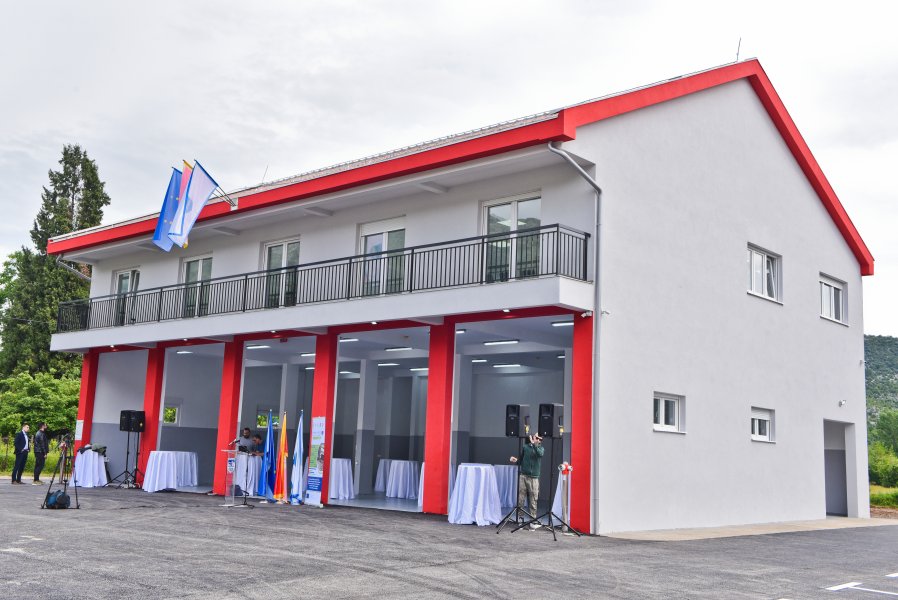 329181933476de37a6b4eo