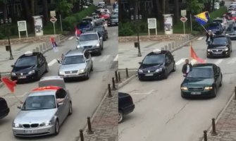 Maturanti bjelopoljske Gimnazije poslali snažnu poruku jedinstva (VIDEO)