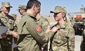 Avganistan: Medalje vojnicima od ministra za uspješan angažman u NATO misiji (FOTO)