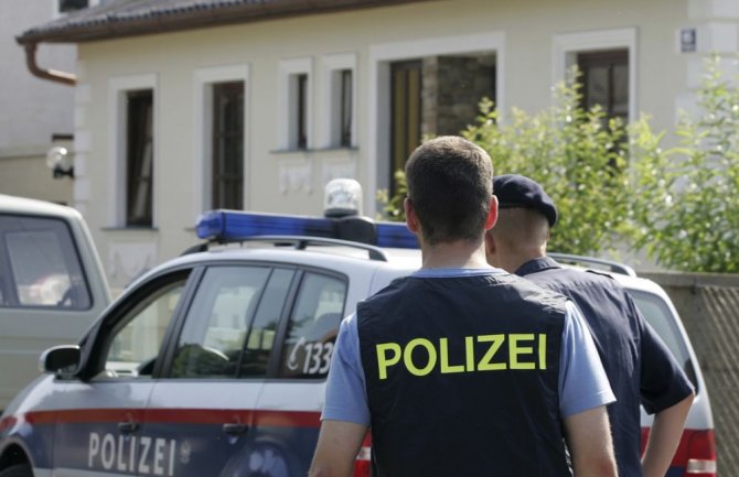 Srednjoškolac iz Beča najavio masovno ubistvo: Prijetio đacima, upravi škole, napravio detaljan plan napada