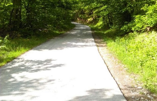 Promjenljivo oblačno, sa sunčanim intervalima