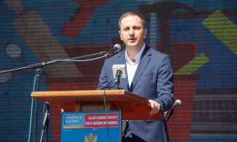 Šehović: Naredne školske godine opremićemo srednje stručne škole