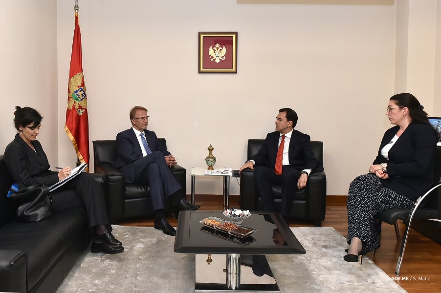 47959523811be8ed0d760o