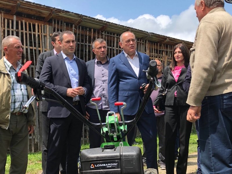 615389954003768038963054838569276451323904n