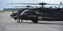 Tri američka helikoptera napunila gorivo na aerodromu u Golubovcima(FOTO)