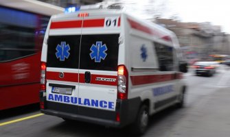 Fizički nasrnuo na suprugu, aktivirao bombu u kolima