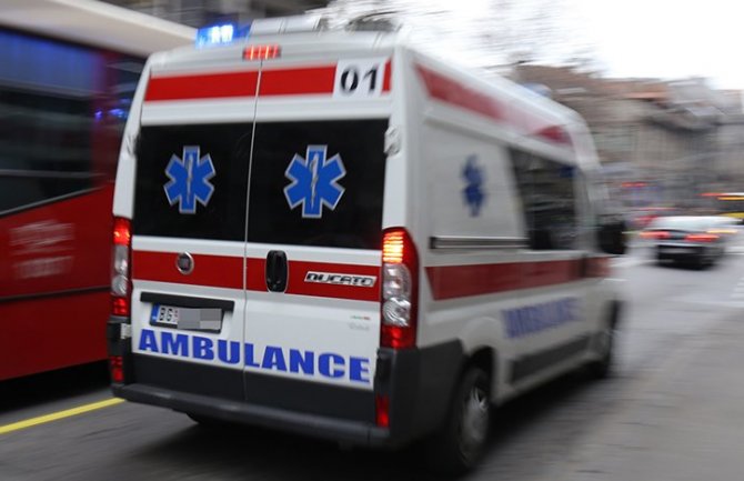 Fizički nasrnuo na suprugu, aktivirao bombu u kolima