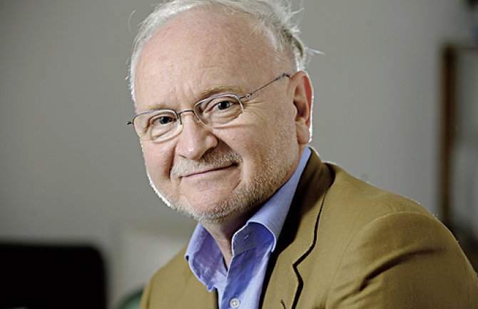 Korać:  Amfilohije vodeći opozicioni političar u Crnoj Gori 