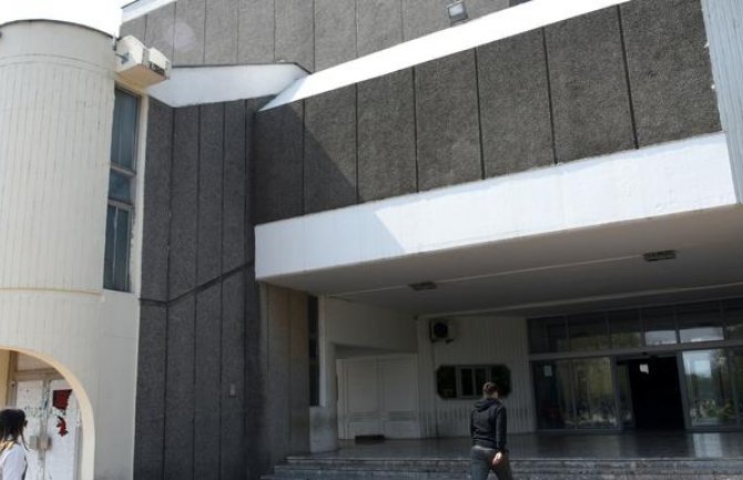 Mujović: Radiću na modernizaciji Elektrotehničkog fakulteta