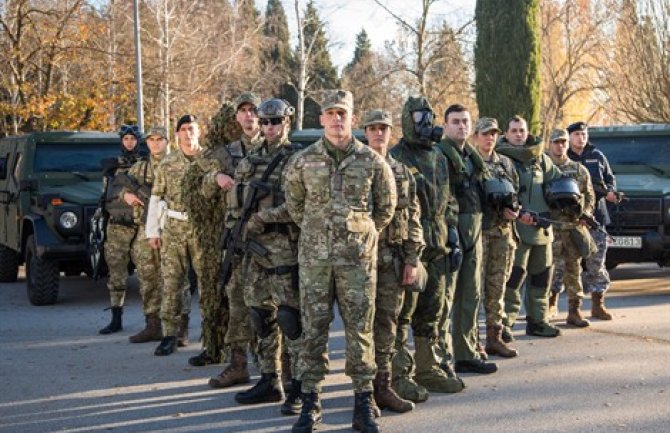 Raspisan oglas za 80 vojnika po ugovoru
