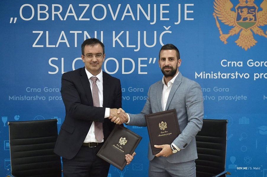 6435896311018521400242307797307856516022272n