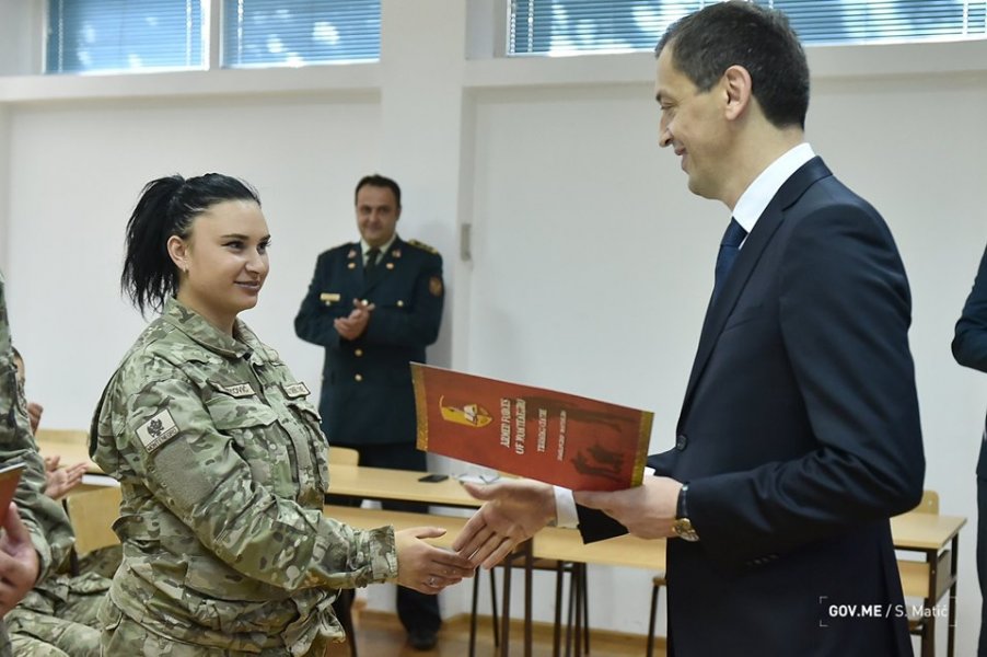 6500163624424975093177036883655221872951296n