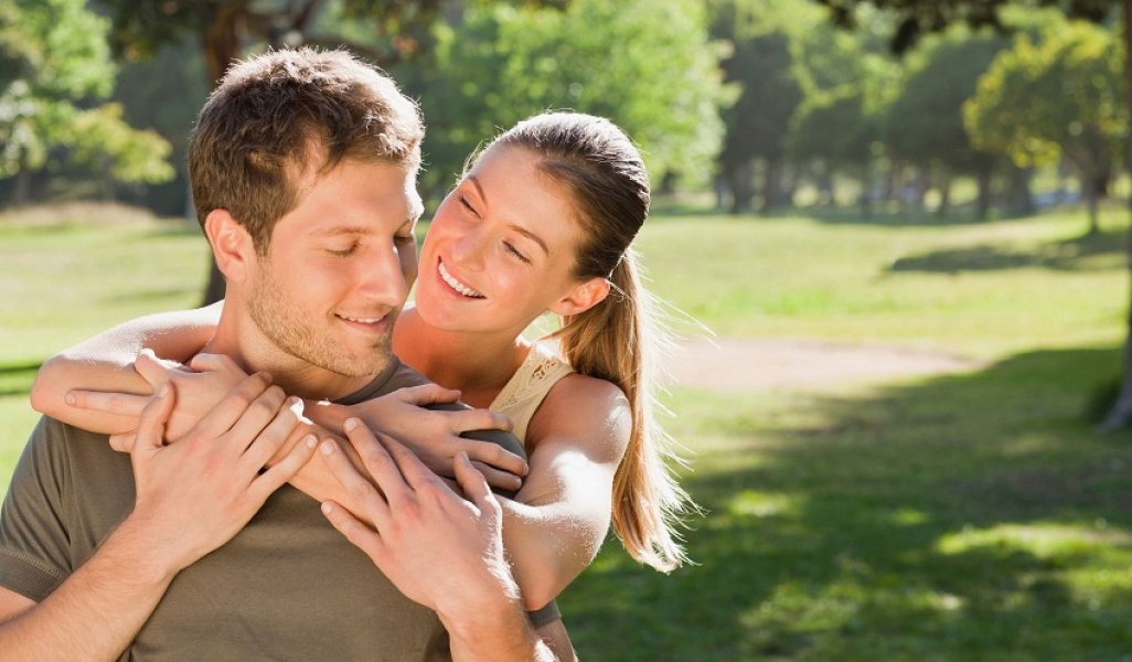 YoungCoupleinPark2