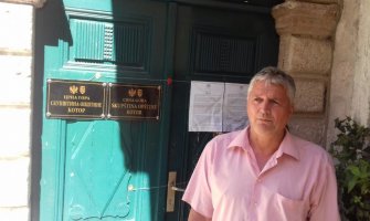 O smjeni Dragice Perović u hotelu Vardar