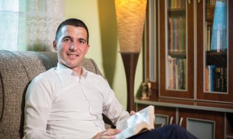 Bečić pisao ambasadorima EU: Spriječite dalje protivpravno djelovanje u Kotoru