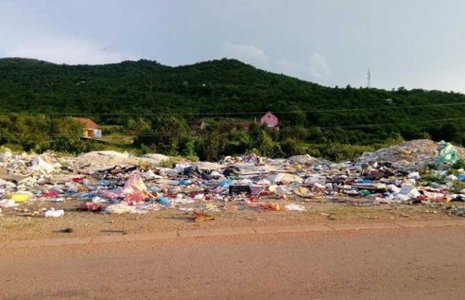 URA: Prigradska mjesta zatrpana smećem, mnoga nemaju ni kontejnere