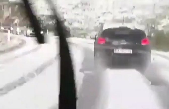 Zabijeljelo na sjeveru: Padao grad veličine lješnika