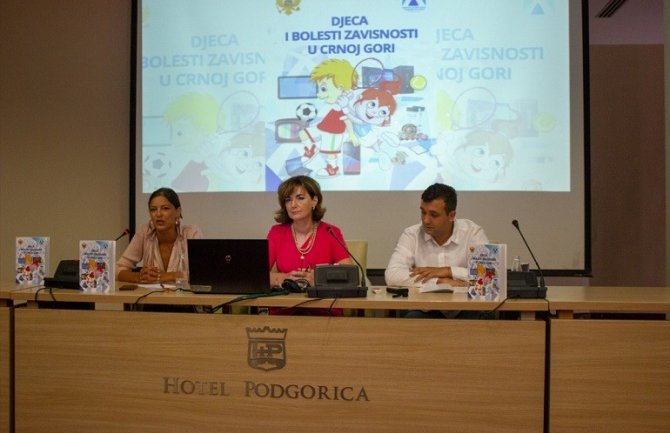 Učenici u CG više koriste teške droge od vršnjaka u EU,  drogiraju se  i u školi