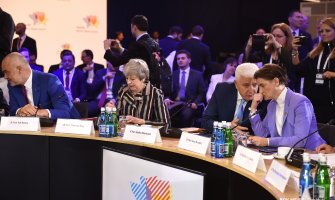 Marković i Brnabić o Zakonu o slobodi vjeroispovijesti: Da ne dajemo povoda da se podižu tenzije